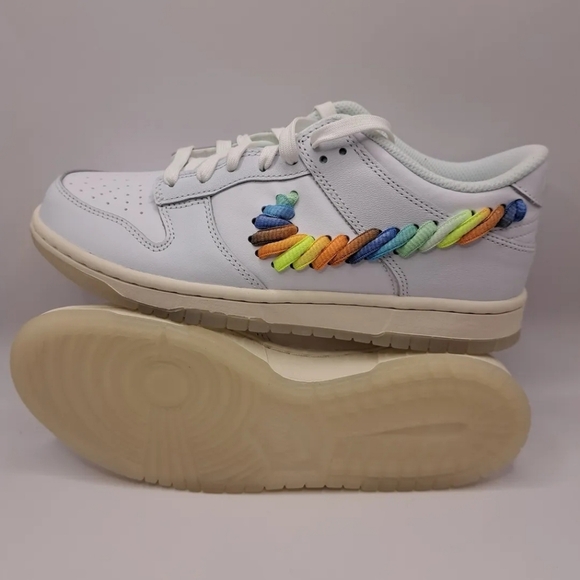 Nike Dunk low se rainbow swoosh 8w 6.5y - Picture 5 of 5